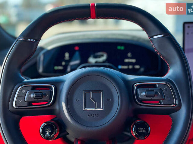 Серый Zeekr 001, объемом двигателя 0 л и пробегом 10 тыс. км за 95000 $, фото 12 на Automoto.ua