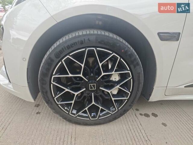 Zeekr 001 2024 в Днепре (Днепропетровске) на Automoto.ua Серый Zeekr 001, объемом двигателя 0 л и пробегом 11 тыс. км за 39900 $, фото 9 на Automoto.ua