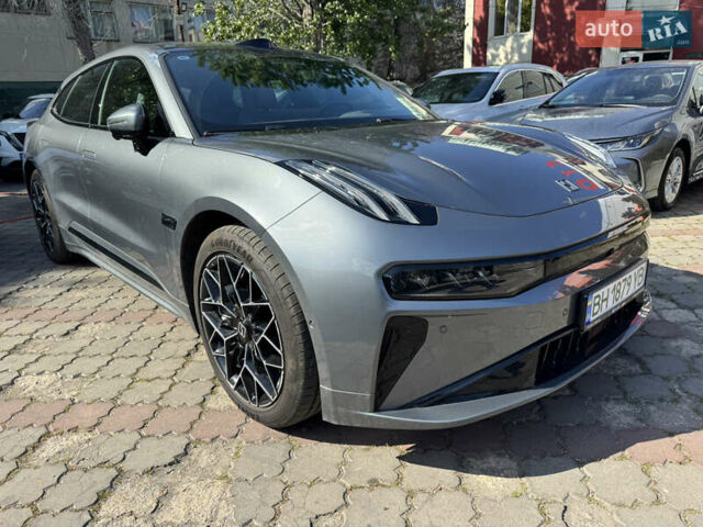 Серый Zeekr 001, объемом двигателя 0 л и пробегом 10 тыс. км за 45000 $, фото 1 на Automoto.ua