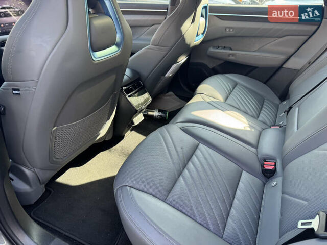 Серый Zeekr 001, объемом двигателя 0 л и пробегом 10 тыс. км за 45000 $, фото 20 на Automoto.ua