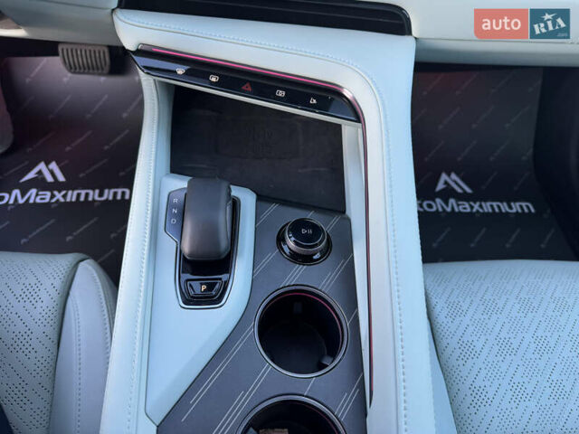 Сірий Zeekr 001, об'ємом двигуна 0 л та пробігом 7 тис. км за 46900 $, фото 14 на Automoto.ua