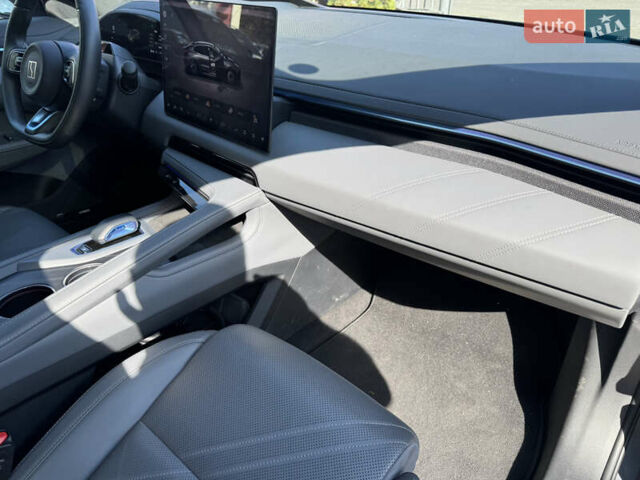 Серый Zeekr 001, объемом двигателя 0 л и пробегом 10 тыс. км за 45000 $, фото 27 на Automoto.ua