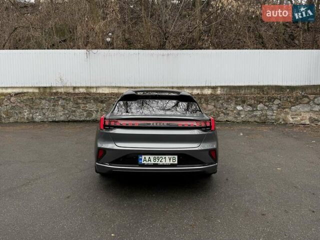 Серый Zeekr 001, объемом двигателя 0 л и пробегом 10 тыс. км за 46500 $, фото 6 на Automoto.ua