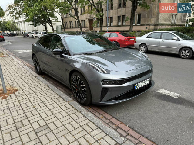 Серый Zeekr 001, объемом двигателя 0 л и пробегом 12 тыс. км за 46999 $, фото 3 на Automoto.ua