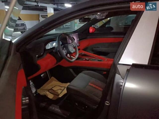 Серый Zeekr 001, объемом двигателя 0 л и пробегом 1 тыс. км за 89888 $, фото 4 на Automoto.ua