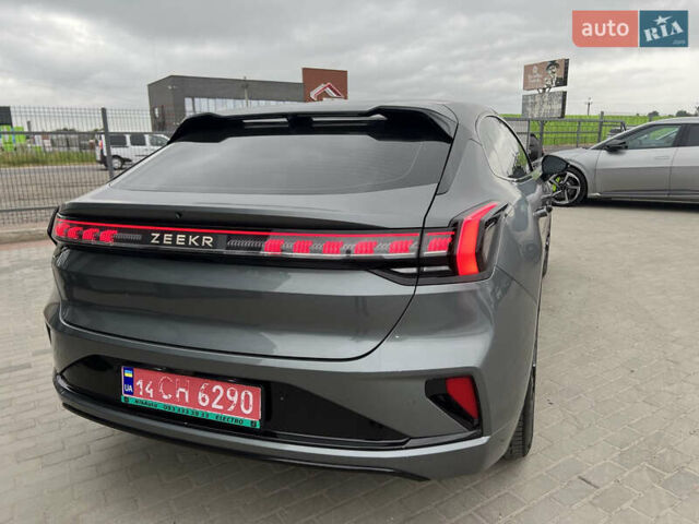 Серый Zeekr 001, объемом двигателя 0 л и пробегом 28 тыс. км за 36300 $, фото 10 на Automoto.ua