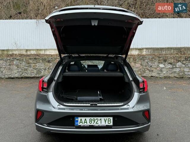 Серый Zeekr 001, объемом двигателя 0 л и пробегом 10 тыс. км за 46500 $, фото 10 на Automoto.ua