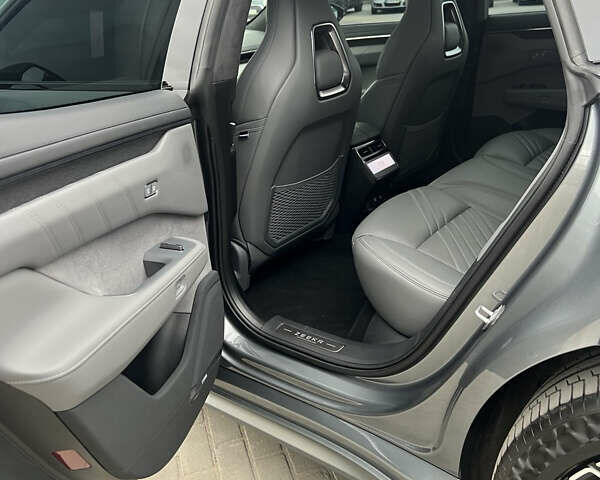 Серый Zeekr 001, объемом двигателя 0 л и пробегом 18 тыс. км за 40500 $, фото 16 на Automoto.ua