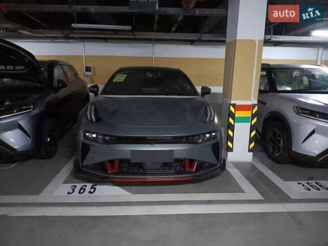 Серый Zeekr 001, объемом двигателя 0 л и пробегом 1 тыс. км за 89888 $, фото 1 на Automoto.ua