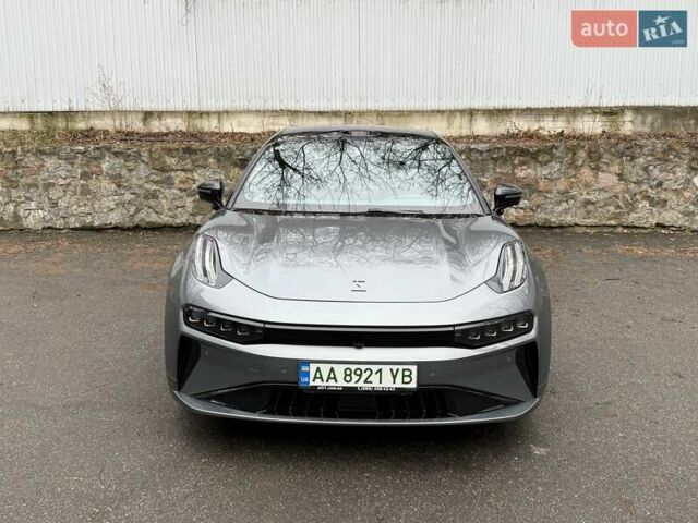 Серый Zeekr 001, объемом двигателя 0 л и пробегом 10 тыс. км за 46500 $, фото 3 на Automoto.ua
