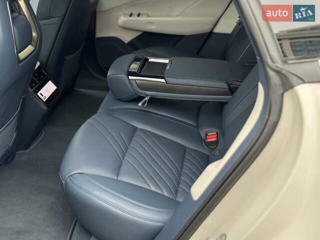 Сірий Zeekr 001, об'ємом двигуна 0 л та пробігом 11 тис. км за 42900 $, фото 22 на Automoto.ua