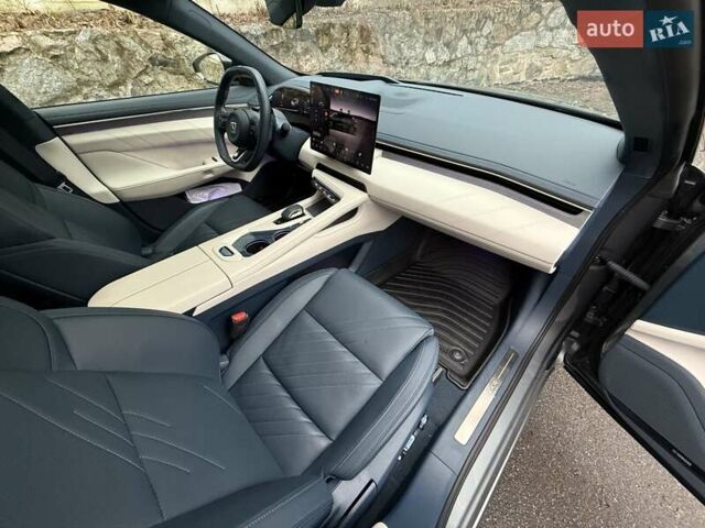 Серый Zeekr 001, объемом двигателя 0 л и пробегом 10 тыс. км за 46500 $, фото 56 на Automoto.ua