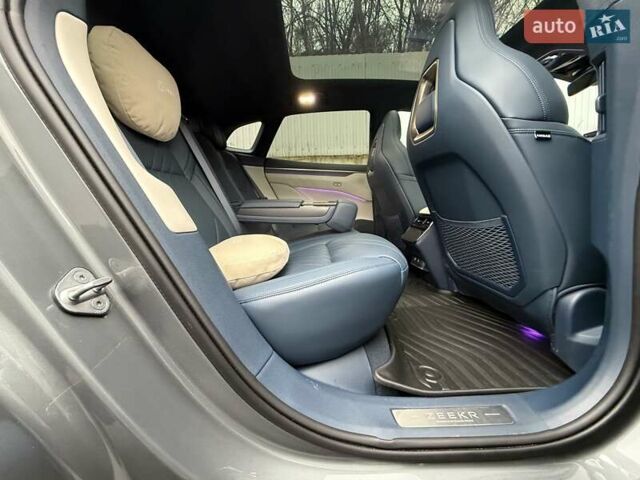 Серый Zeekr 001, объемом двигателя 0 л и пробегом 10 тыс. км за 46500 $, фото 48 на Automoto.ua