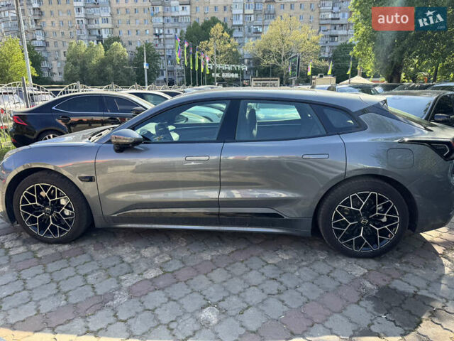 Серый Zeekr 001, объемом двигателя 0 л и пробегом 10 тыс. км за 45000 $, фото 3 на Automoto.ua