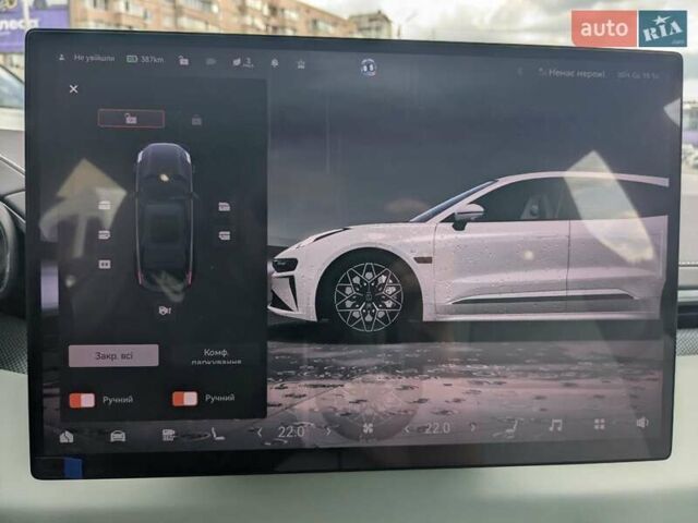 Серый Zeekr 001, объемом двигателя 0 л и пробегом 2 тыс. км за 49500 $, фото 25 на Automoto.ua