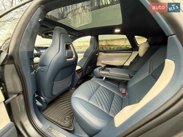 Серый Zeekr 001, объемом двигателя 0 л и пробегом 10 тыс. км за 46500 $, фото 63 на Automoto.ua