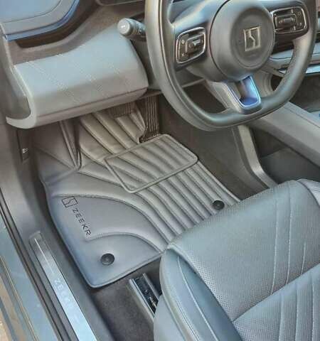 Серый Zeekr 001, объемом двигателя 0 л и пробегом 12 тыс. км за 41000 $, фото 3 на Automoto.ua