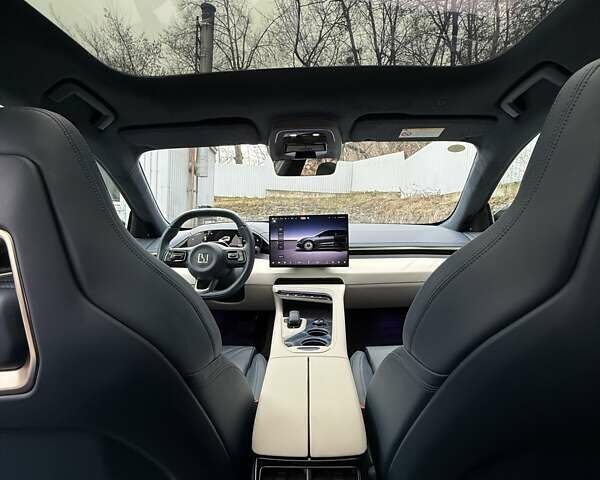 Серый Zeekr 001, объемом двигателя 0 л и пробегом 10 тыс. км за 46500 $, фото 60 на Automoto.ua
