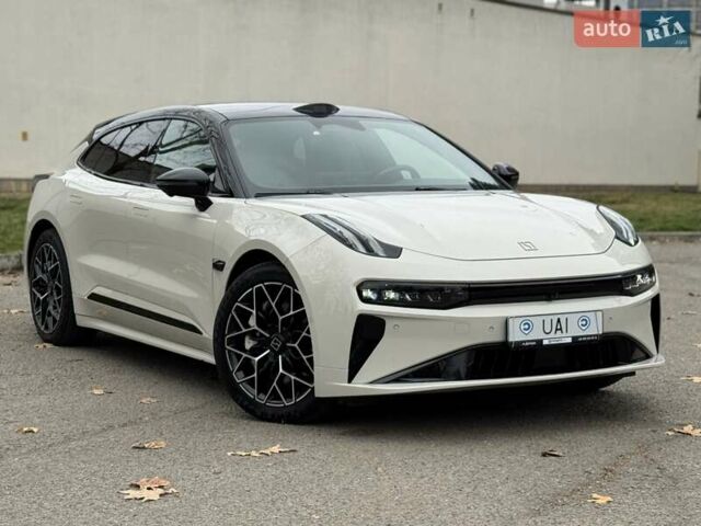 Сірий Zeekr 001, об'ємом двигуна 0 л та пробігом 11 тис. км за 42900 $, фото 1 на Automoto.ua