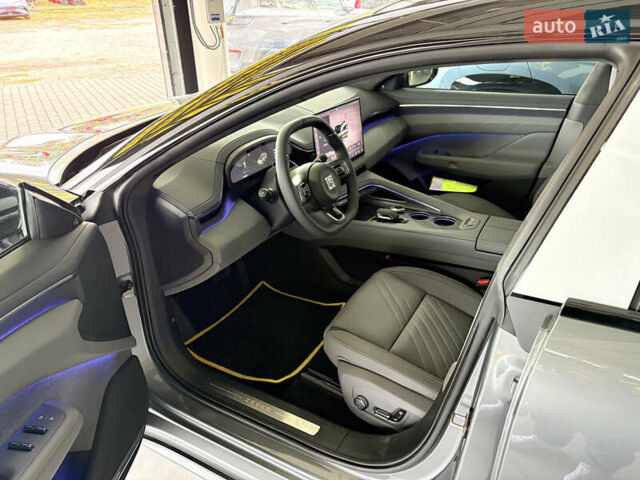 Zeekr 001 2025 в Полтаве на Automoto.ua Серый Zeekr 001, объемом двигателя 0 л и пробегом 1 тыс. км за 45000 $, фото 5 на Automoto.ua