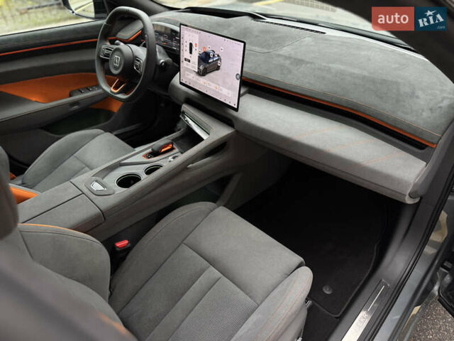 Серый Zeekr 001, объемом двигателя 0 л и пробегом 1 тыс. км за 59500 $, фото 19 на Automoto.ua