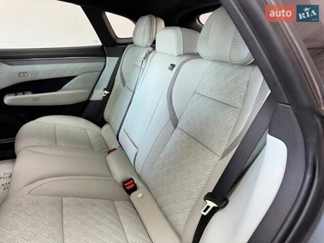 Серый Zeekr 001, объемом двигателя 0 л и пробегом 1 тыс. км за 45499 $, фото 21 на Automoto.ua