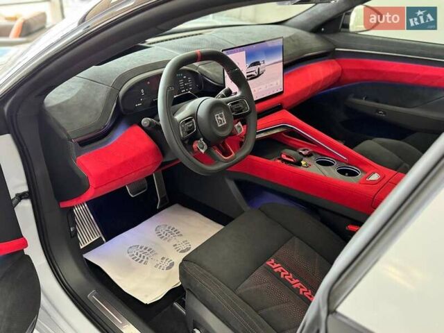 Серый Zeekr 001, объемом двигателя 0 л и пробегом 1 тыс. км за 116999 $, фото 11 на Automoto.ua