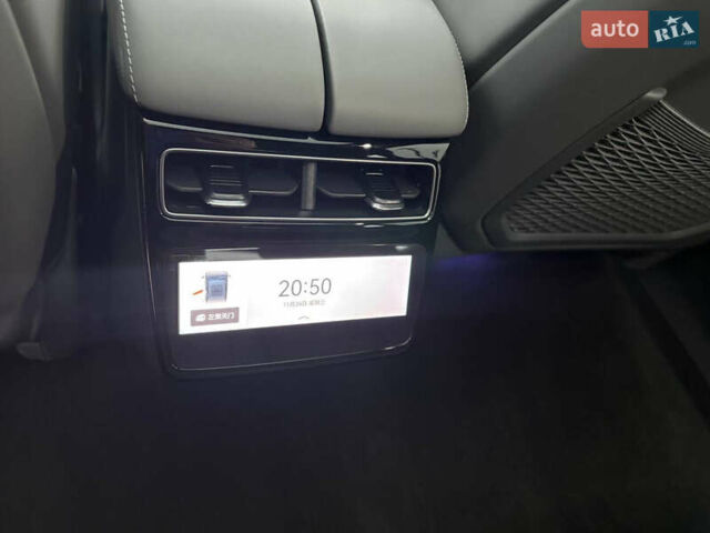 Серый Zeekr 001, объемом двигателя 0 л и пробегом 1 тыс. км за 46500 $, фото 35 на Automoto.ua