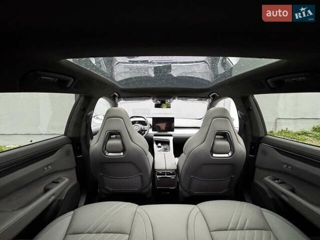 Серый Zeekr 001, объемом двигателя 0 л и пробегом 1 тыс. км за 49990 $, фото 10 на Automoto.ua