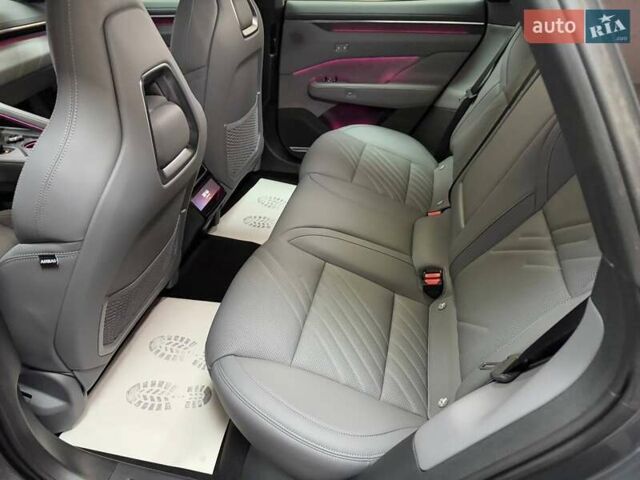 Серый Zeekr 001, объемом двигателя 0 л и пробегом 1 тыс. км за 44499 $, фото 14 на Automoto.ua