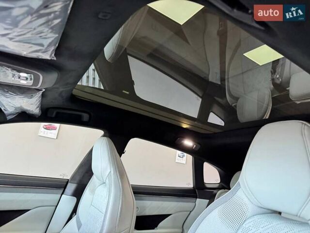 Серый Zeekr 001, объемом двигателя 0 л и пробегом 1 тыс. км за 45499 $, фото 15 на Automoto.ua