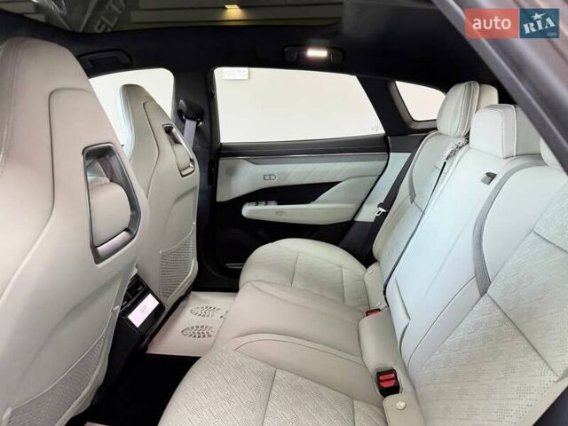 Серый Zeekr 001, объемом двигателя 0 л и пробегом 1 тыс. км за 45499 $, фото 20 на Automoto.ua