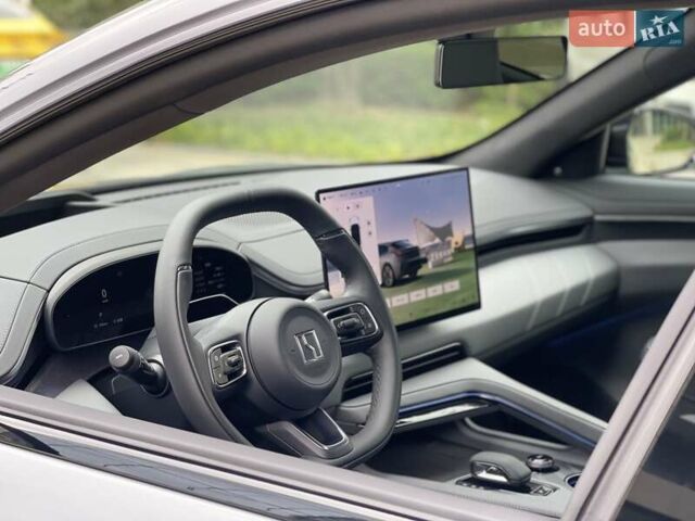 Серый Zeekr 001, объемом двигателя 0 л и пробегом 3 тыс. км за 46900 $, фото 4 на Automoto.ua