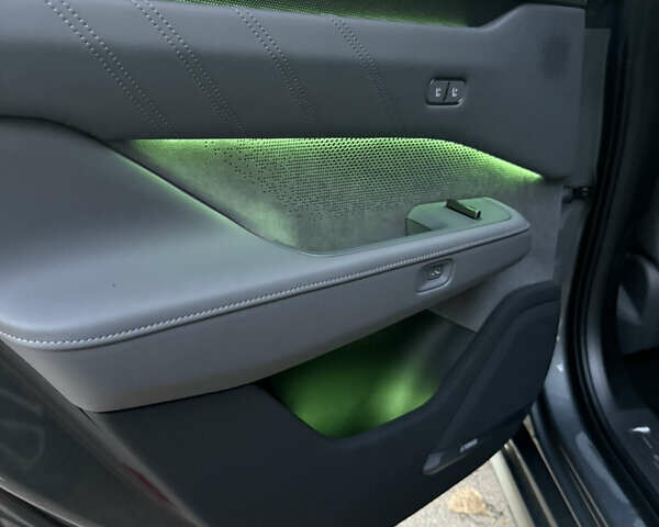 Серый Zeekr 001, объемом двигателя 0 л и пробегом 1 тыс. км за 49999 $, фото 13 на Automoto.ua