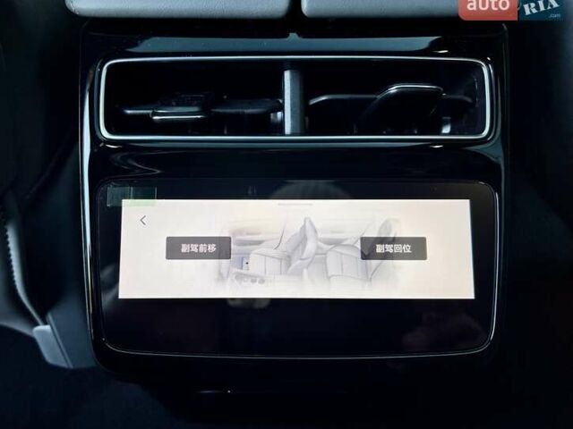 Серый Zeekr 001, объемом двигателя 0 л и пробегом 1 тыс. км за 51999 $, фото 33 на Automoto.ua