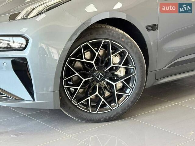 Серый Zeekr 001, объемом двигателя 0 л и пробегом 1 тыс. км за 45499 $, фото 2 на Automoto.ua