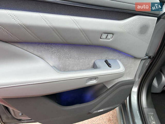 Серый Zeekr 001, объемом двигателя 0 л и пробегом 1 тыс. км за 46500 $, фото 37 на Automoto.ua