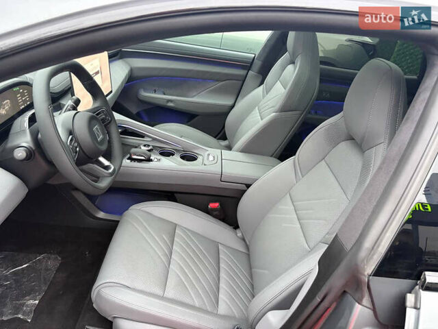 Серый Zeekr 001, объемом двигателя 0 л и пробегом 1 тыс. км за 46500 $, фото 20 на Automoto.ua