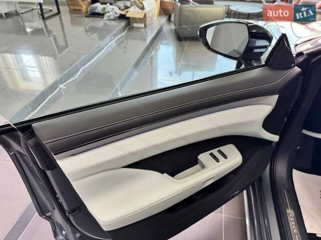 Серый Zeekr 001, объемом двигателя 0 л и пробегом 1 тыс. км за 45499 $, фото 9 на Automoto.ua