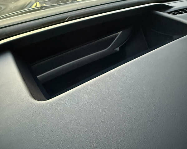 Серый Zeekr 001, объемом двигателя 0 л и пробегом 1 тыс. км за 49999 $, фото 37 на Automoto.ua