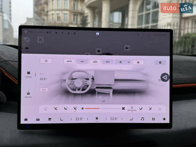 Серый Zeekr 001, объемом двигателя 0 л и пробегом 1 тыс. км за 59500 $, фото 93 на Automoto.ua