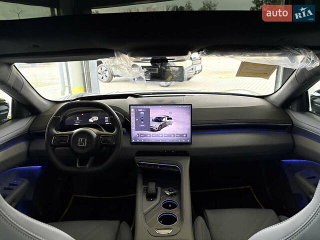 Zeekr 001 2025 в Полтаве на Automoto.ua Серый Zeekr 001, объемом двигателя 0 л и пробегом 1 тыс. км за 45000 $, фото 8 на Automoto.ua