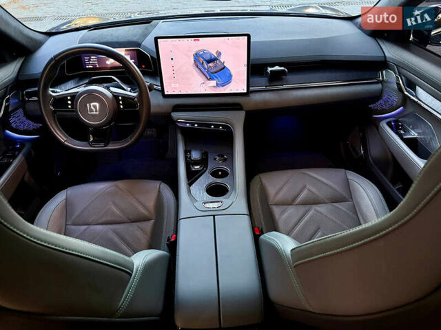 Синій Zeekr 001, об'ємом двигуна 0 л та пробігом 19 тис. км за 39500 $, фото 37 на Automoto.ua