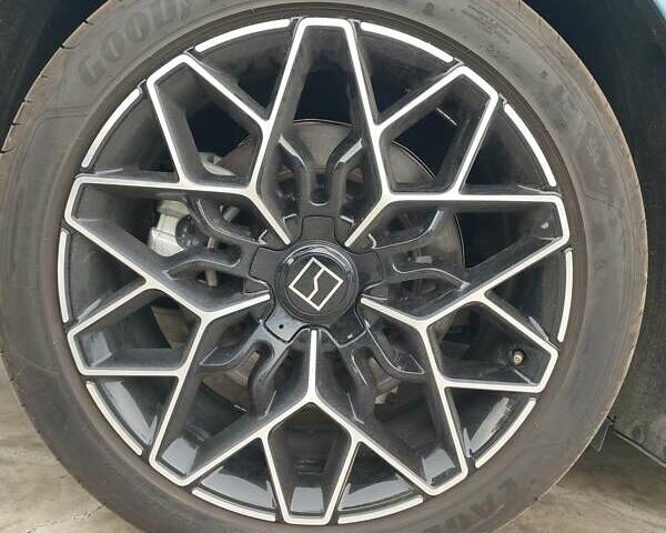 Синій Zeekr 001, об'ємом двигуна 0 л та пробігом 16 тис. км за 35690 $, фото 15 на Automoto.ua