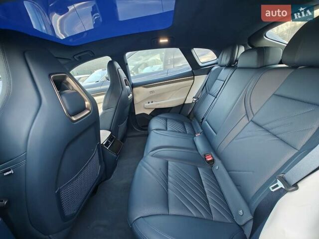 Синій Zeekr 001, об'ємом двигуна 0 л та пробігом 12 тис. км за 38700 $, фото 6 на Automoto.ua