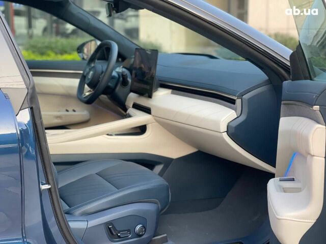 Синий Zeekr 001, объемом двигателя 0 л и пробегом 927 тыс. км за 39000 $, фото 2 на Automoto.ua