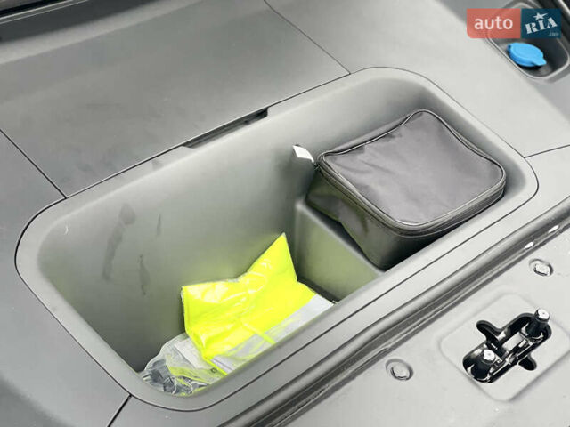 Синий Zeekr 001, объемом двигателя 0 л и пробегом 10 тыс. км за 39500 $, фото 30 на Automoto.ua