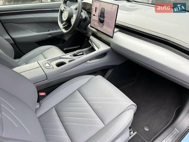 Zeekr 001 2025 в Киеве на Automoto.ua Синий Zeekr 001, объемом двигателя 0 л и пробегом 2 тыс. км за 53999 $, фото 27 на Automoto.ua