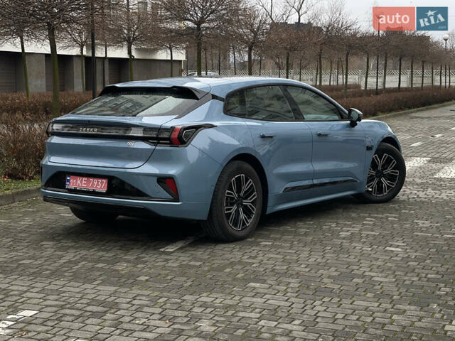 Синий Zeekr 001, объемом двигателя 0 л и пробегом 10 тыс. км за 39500 $, фото 4 на Automoto.ua