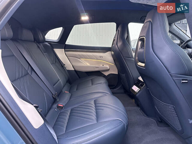 Zeekr 001 2025 в Киеве на Automoto.ua Синий Zeekr 001, объемом двигателя 0 л и пробегом 12 тыс. км за 45450 $, фото 9 на Automoto.ua